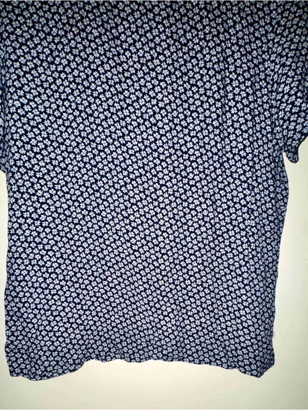 Vintage First Option Made in USA 🇺🇸 Navy & White Floral Rayon Blouse - Picture 8 of 8